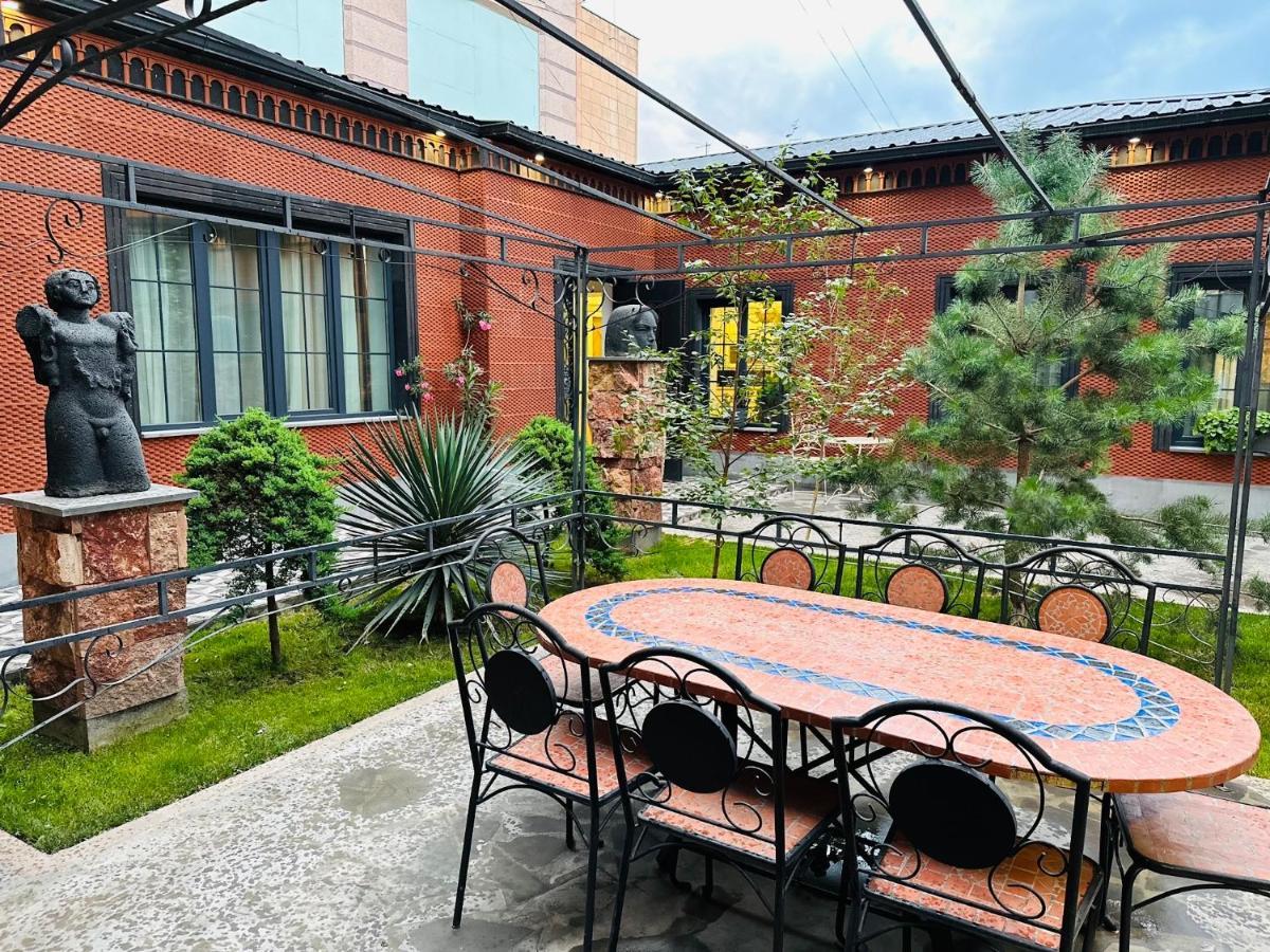 Aspar Boutique Hotel Erivan Exterior foto