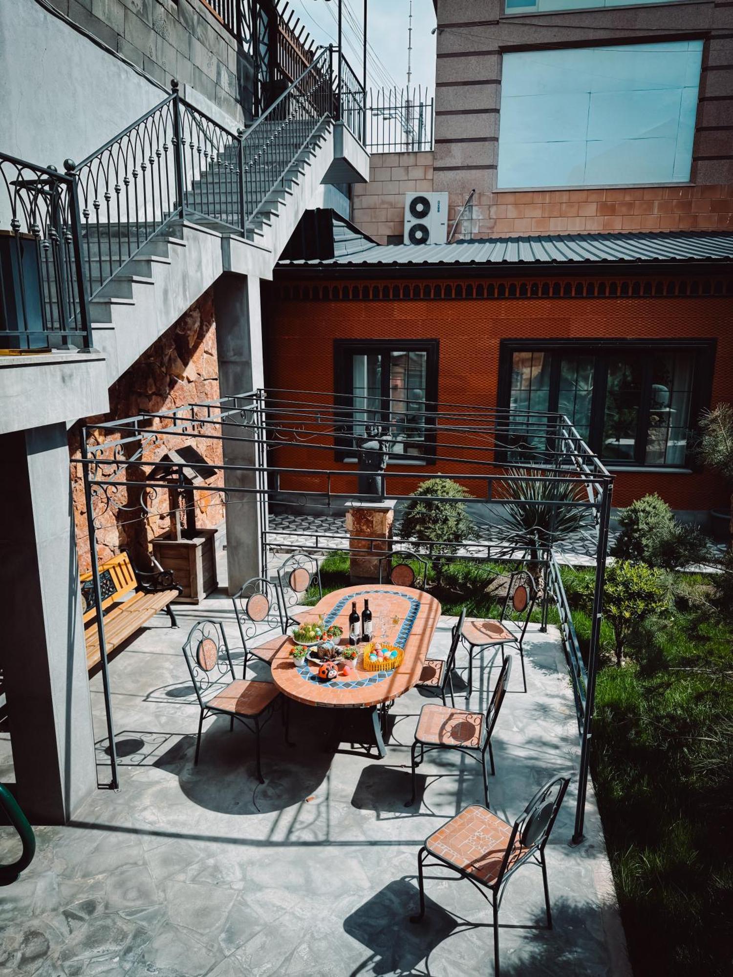 Aspar Boutique Hotel Erivan Exterior foto